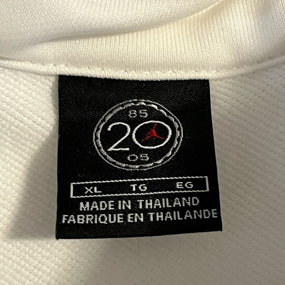 Michael Jordon Jacket - Picture 3 of 3